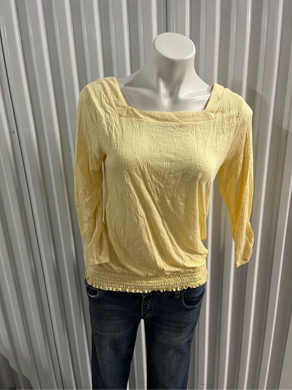 APT nine yellow 3/4 sleeve top